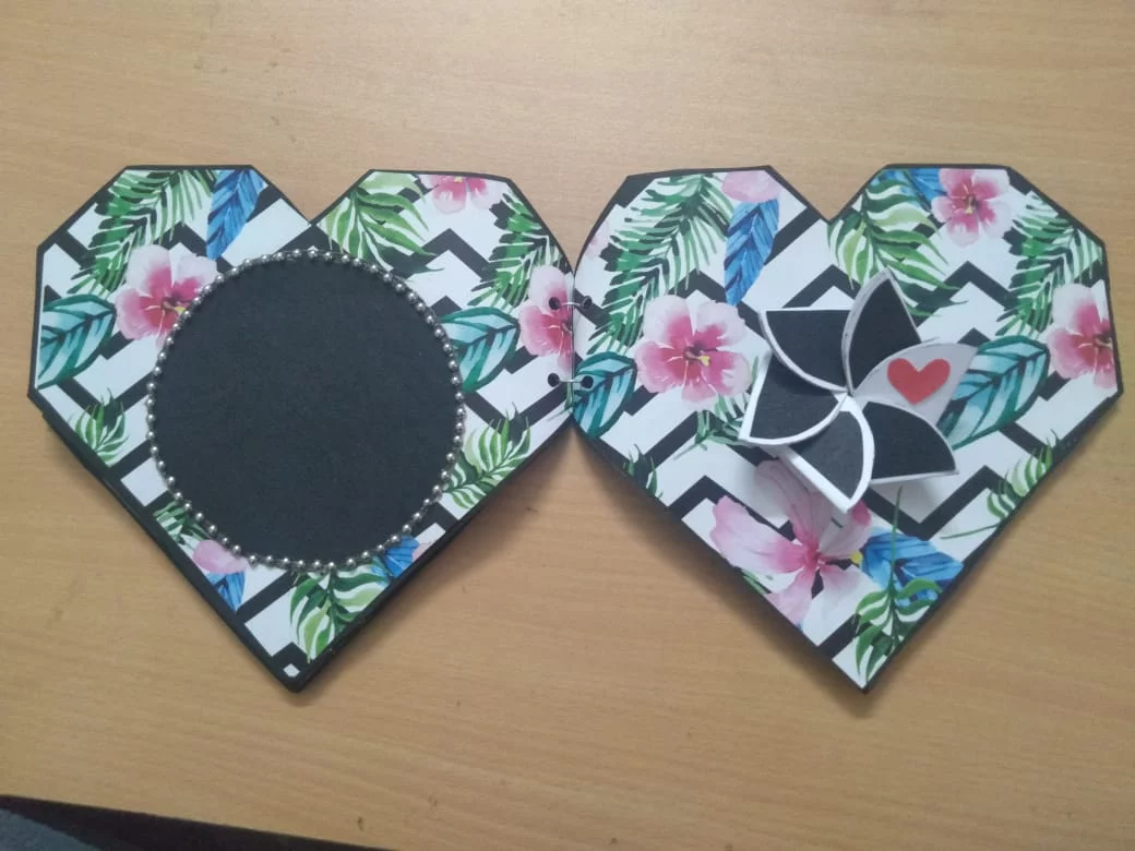 Geometrical heart shaped scrapbook - Image 4